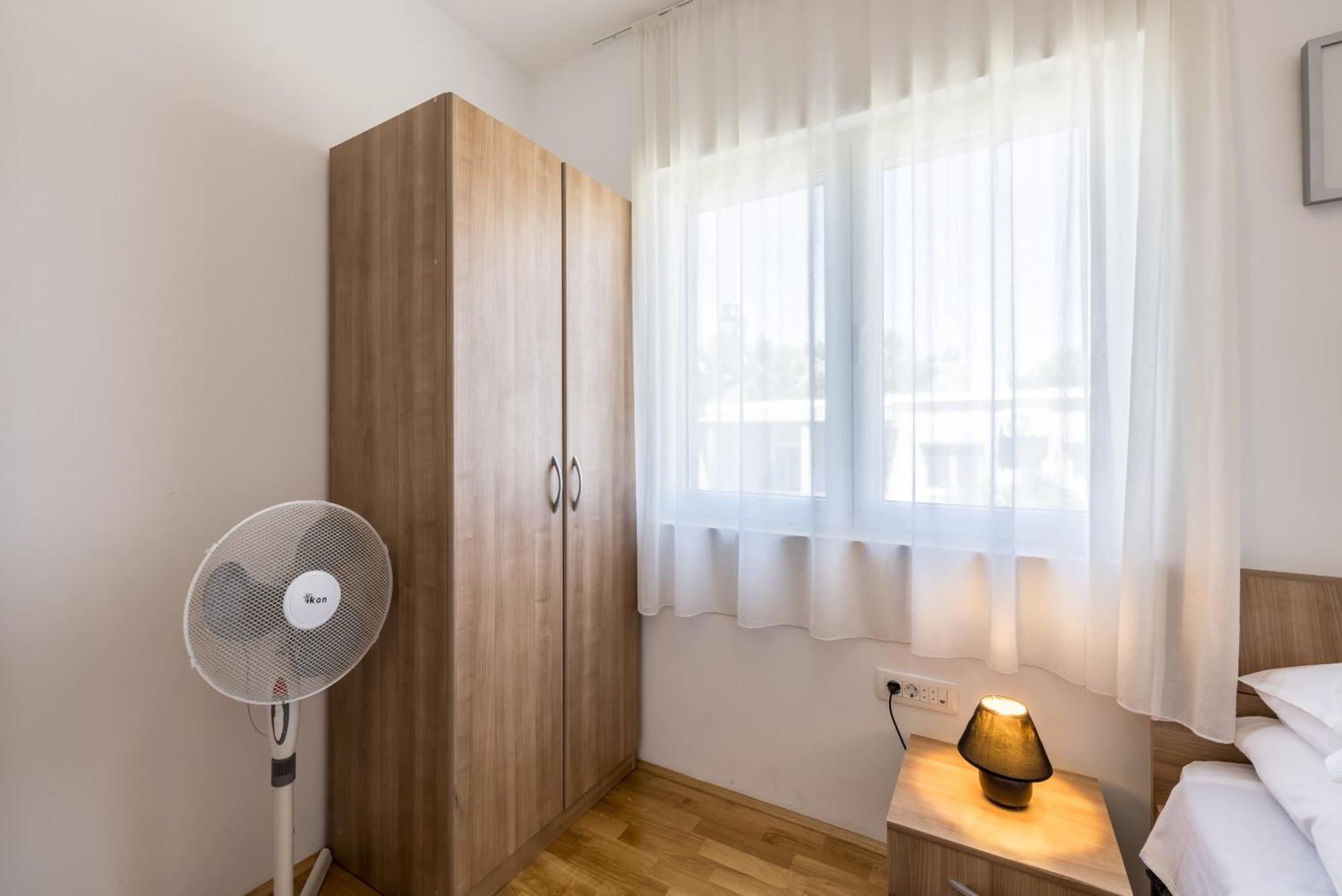 Gazde/Camere de închiriat Casa Di Tenor *