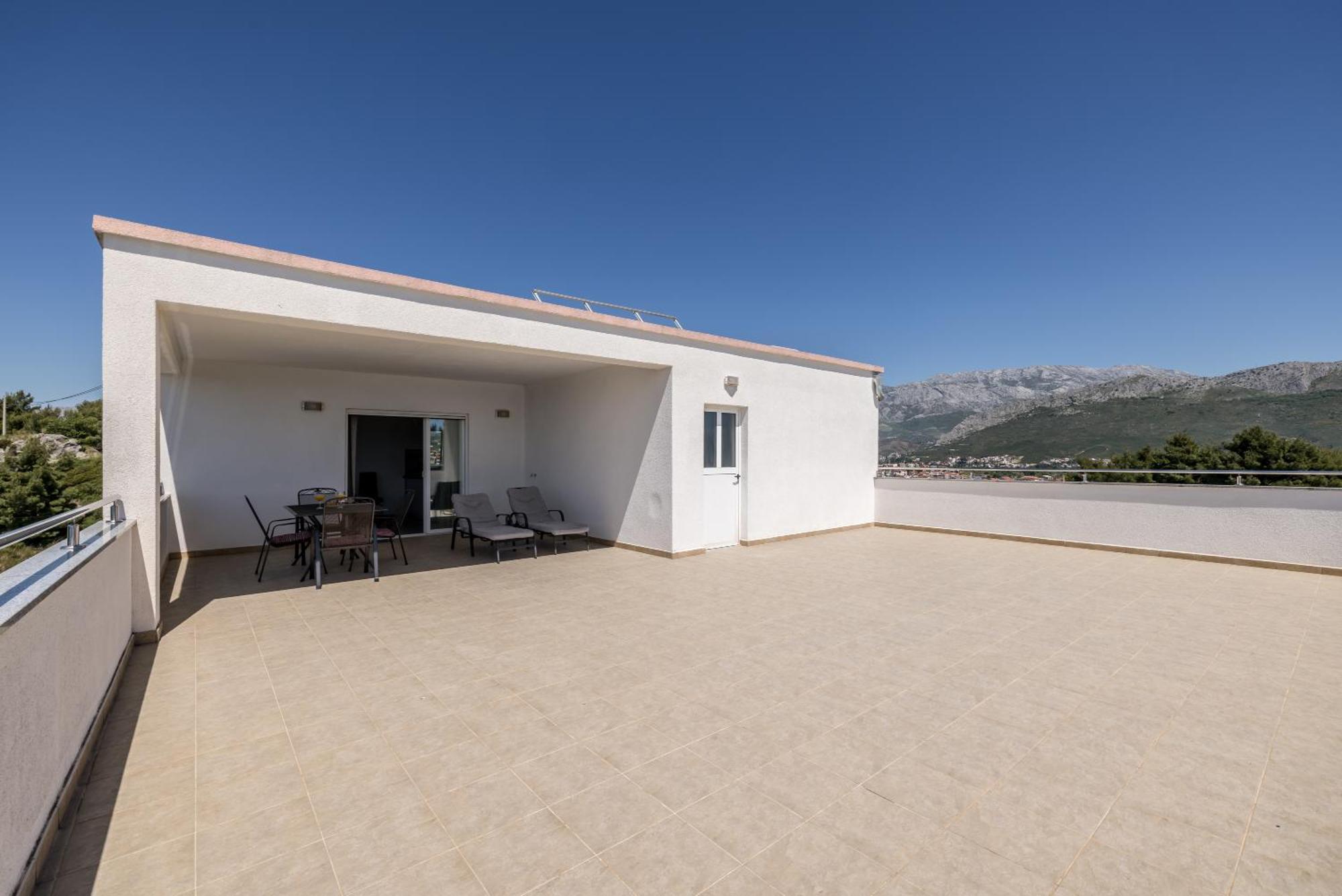 Gazde/Camere de închiriat Casa Di Tenor *