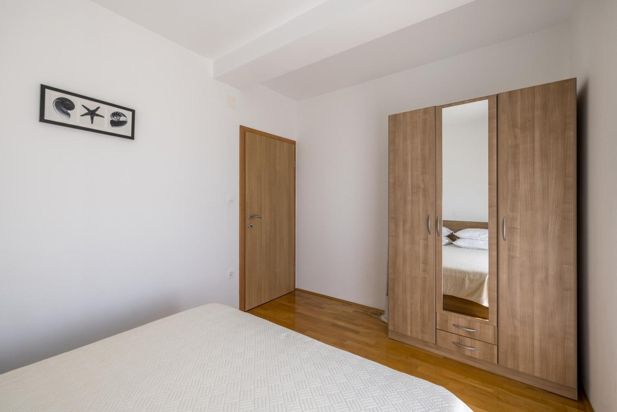 Casa Di Tenor * Split